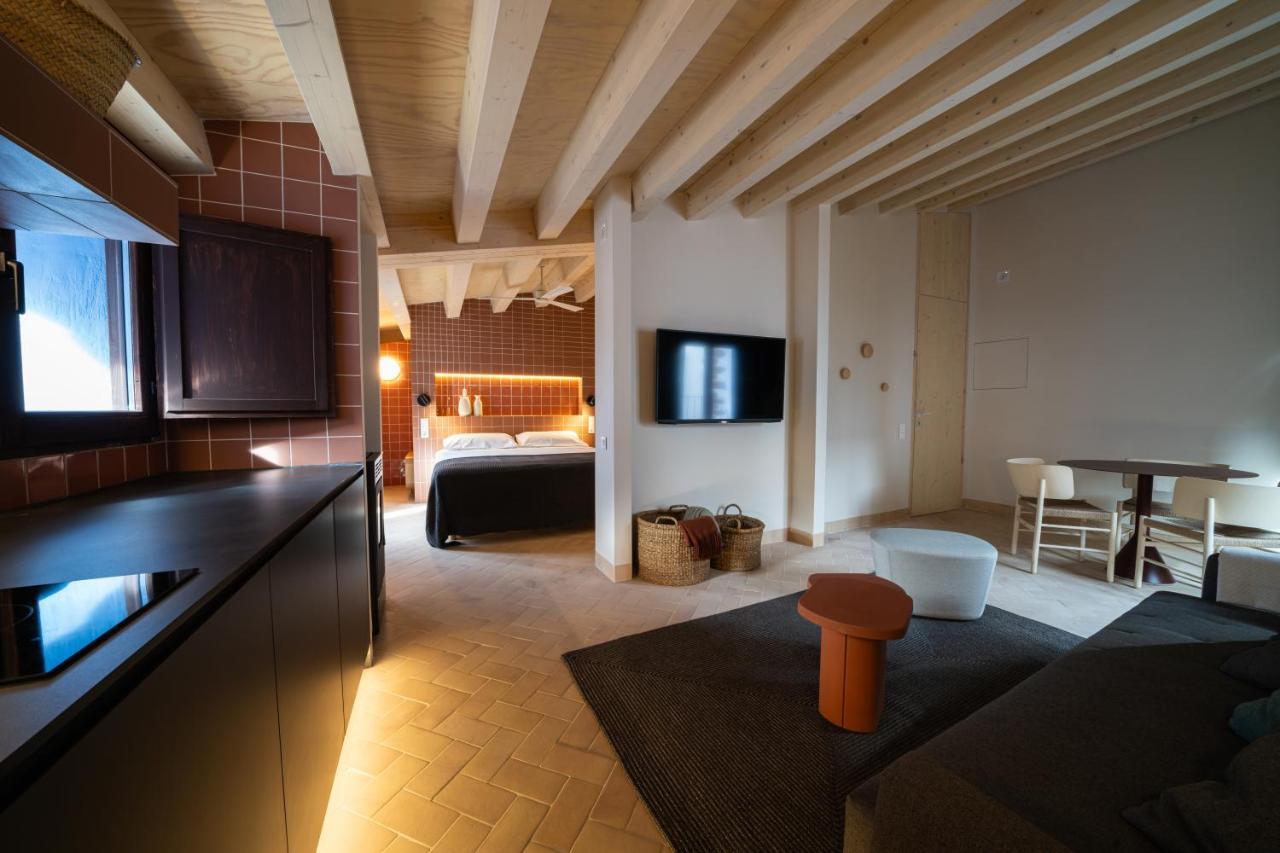 Antic Palau Apartment *